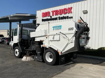 Used 2004 FREIGHTLINER FC80 Street Sweeper California US | Big Truck & Equipment #1412212