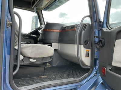 Used 2012 VOLVO VNL 6X4 Conventional trucks Michigan US | Miedema Asset Management Group #1476614