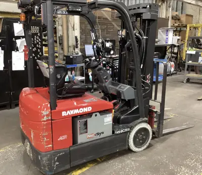 Used 2021 RAYMOND 4460C35S 4-Wheel Sit down Electric Counterbalance Forklifts Illinois US | Forklift Exchange #1274598