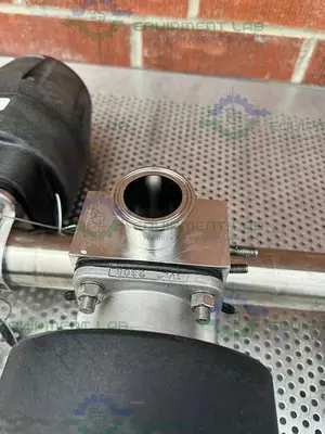 USED 5 ITT PURE-FLO STAINLESS STEEL DIAPHRAGM VALVES W/ 2" TO 1/2" SANITARY FITTING