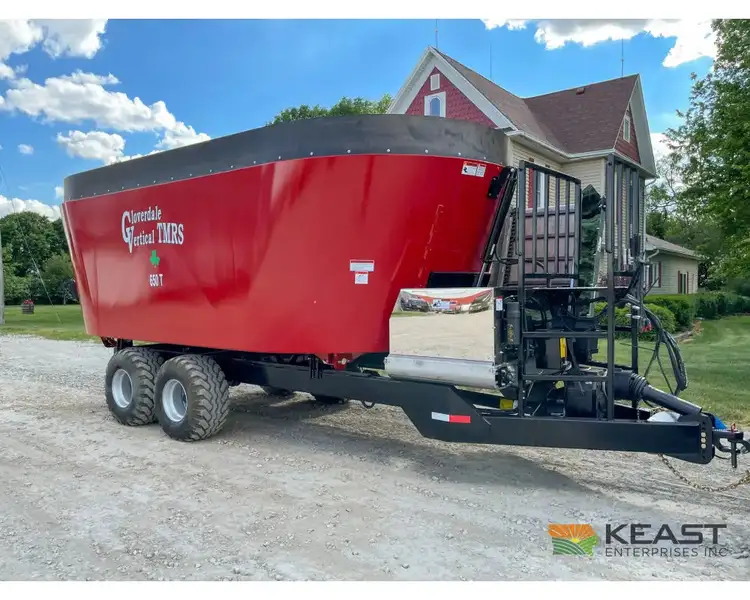 Used CLOVERDALE _UNKNOWN_ Feeder Wagons Iowa US | Keast Enterprises #1360092