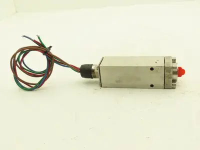 Delta Controls TGR2AAEMHSF Stainless Pressure Switch 40-250 Lbf/sq/in 110/250VAC