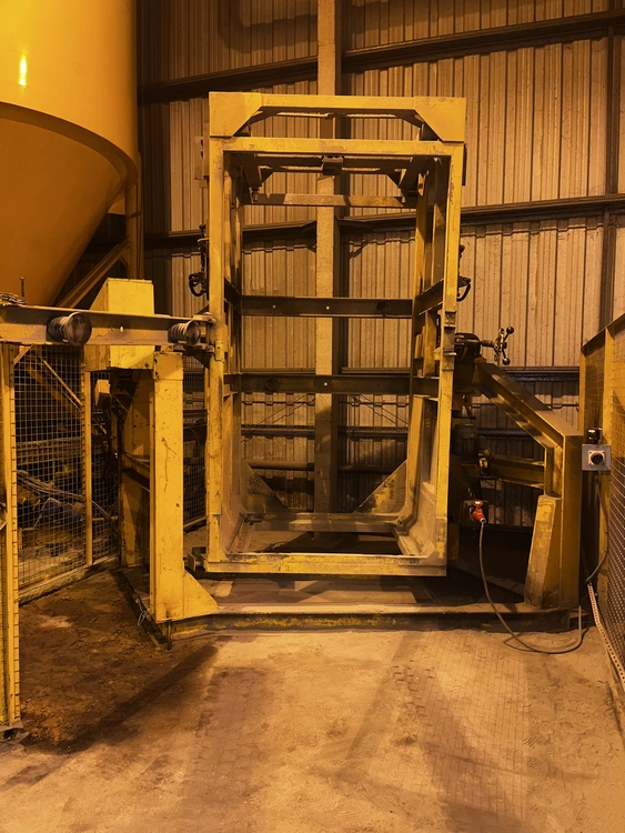 Used _UNKNOWN_ _UNKNOWN_ Tumble Mixers | Rigal Bennett #1051300
