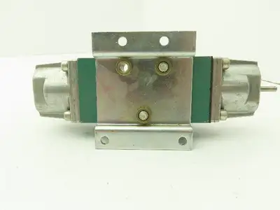 ARO 5641 7740 02 Pneumatic Solenoid Valve 4-Way 1/4" NPT 115VDC 150 PSI