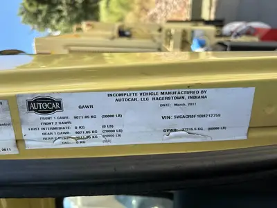USED 2011 AUTOCAR XPEDITOR