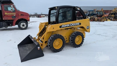 USED 2004 DEERE 240 II