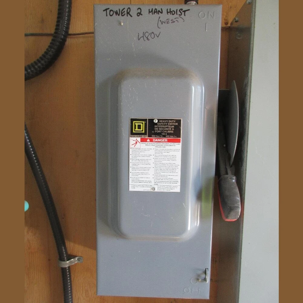 Square D 100 Amp Fusible Disconnect