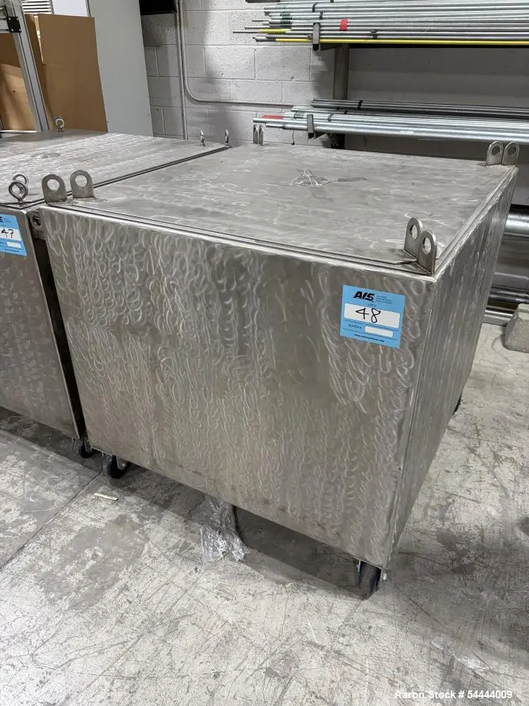 Used 450 Gallon Stainless Steel Square Tank with Internal Sieve & Cover