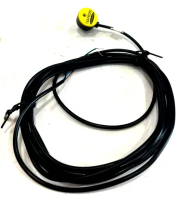 NEW BANNER ENGINEERING T8AP6D50 PNP LIGHT OPERATE CABLE 66659