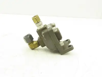 American Standard P54350 Pneumatic Shuttle Valve 200psi  1/4" Ports