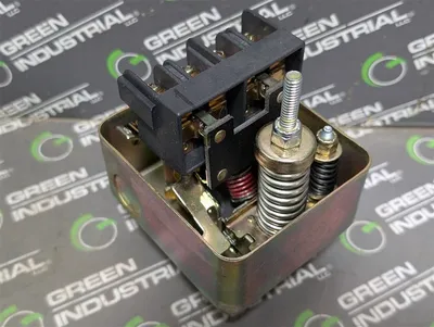 Square D 9013GHB2J53 Pump or Compressor Pressure Switch New