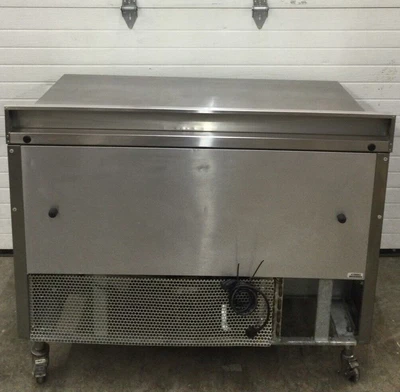 167-0240 True TWT-48 Worktop Self Contained Prep Table Cooler
