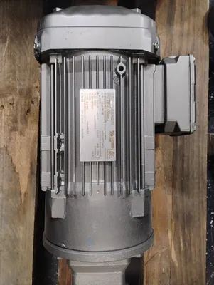 SEW EURODRIVE KT37-AM145-DRN09L4 Gearmotors | ESS Industrial Equipment Sales (5)