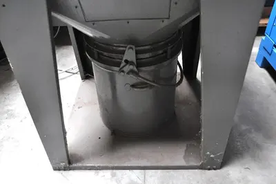 USED DCE DUST EXCTRACTION UNIT