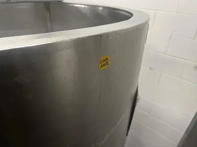 1,000 Gallon SS Tank