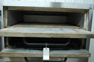 142-0817 Bakers Pride 251 Natural Gas Double Deck Stone Pizza Oven