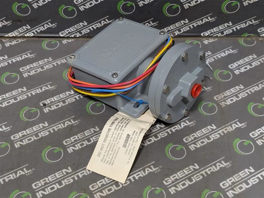 Static O-Ring 12NN-KK5-N4-B1A Pressure Switch .75-12 PSI New