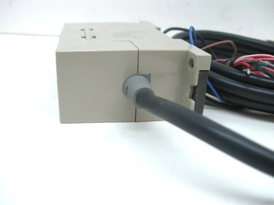 USED OMRON Z4LB-CV2