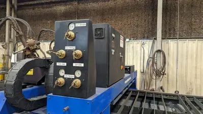 USED 2015 PINNACLE SHAPEWIZARD