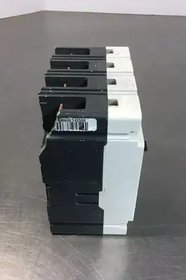 Eaton Cutler-Hammer HFD4020L 20A Circuit Breaker HFD 65K 600V 4 Poles 4F
