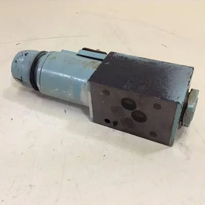 USED VICKERS DG4V-3S-2AL-M-U-HL7-60-EN490