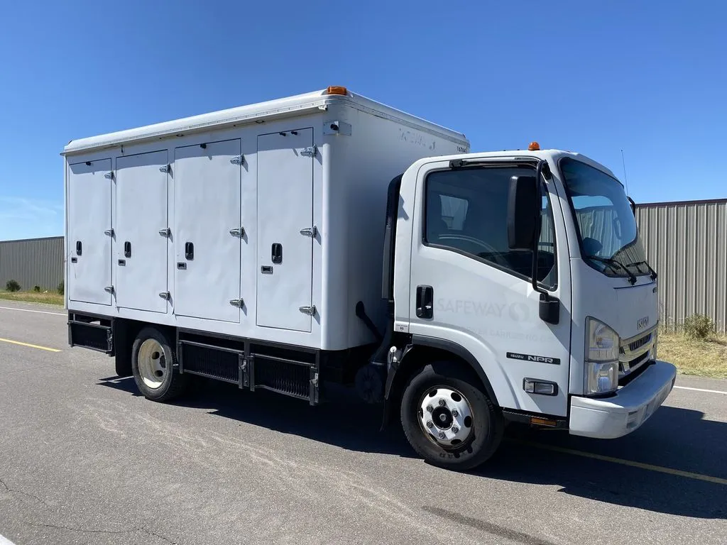 Used 2016 ISUZU NPR JOHNSON REFRIGERATED BODY Reefer Trucks Minnesota US | Carco Truck & Equipment #1514279