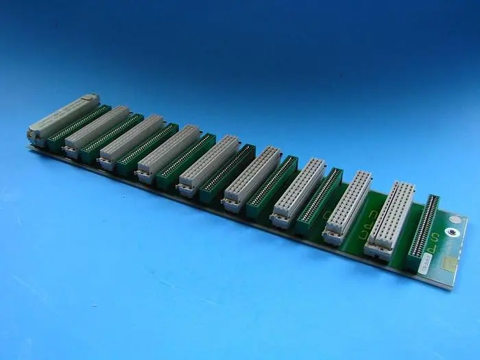 Used SIEMENS 6ES5 700-2LA11 Panel Mounts | Ideal Machinery #661070