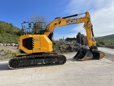 USED 2022 JCB 245XR