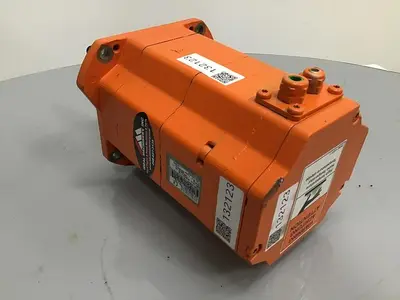 USED SIEMENS 1FK6083-6AZ21-9ZZ9-Z S01