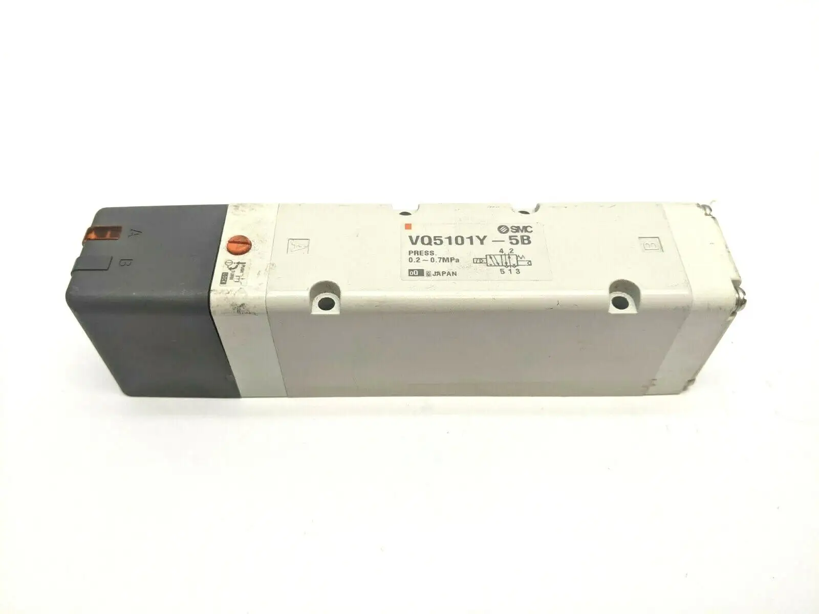 VQ5101Y-5B | SMC  Single Solenoid Plug-in Valve - Used