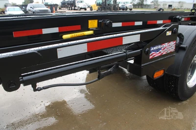 New | in-Stock 2025 MACK MD6 Rolloff Trucks Texas US | Roll Off Truck World #1491872