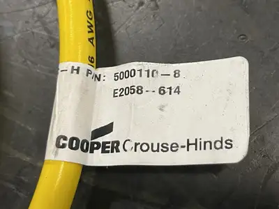 NEW CROUSE-HINDS 5000110-8