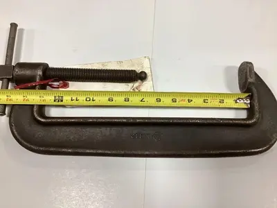 USED ARMSTRONG 112