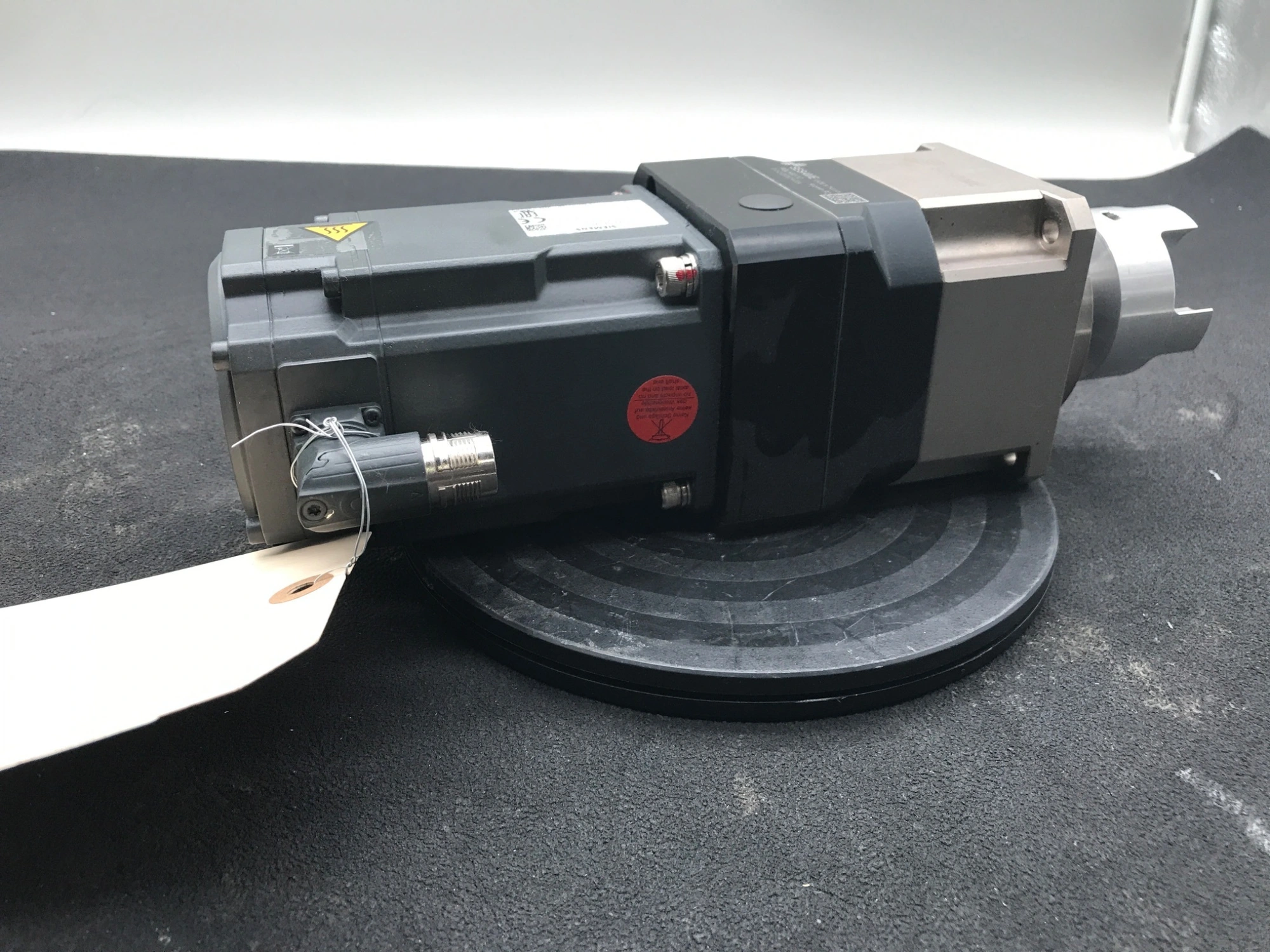 USED SIEMENS 1FK2104-5AF01-0SA0