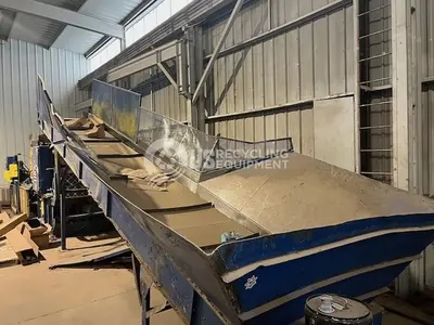 Unknown Manufacturer: Used 48" Infeed Conveyor