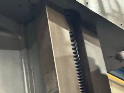 GIDDINGS & LEWIS 48VTC CNC Machines | Bowland Trading Ltd (21)
