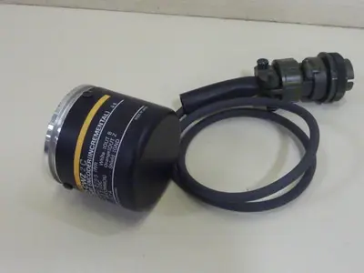 USED OMRON E6D-CWZ2C/2000PR