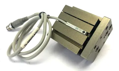 USED ROBOHAND MINI ROLLER BEARING DUAL V-RAIL PNEUMATIC SLIDE