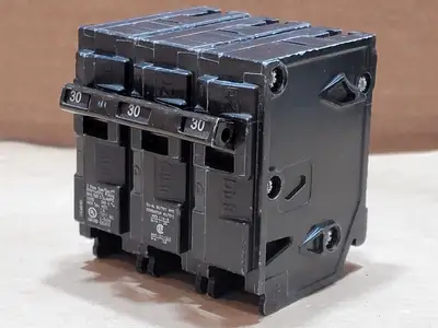 USED SIEMENS Q330