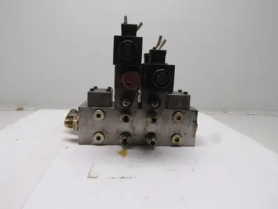 Denison 4D01 35 208 0302 00A 1G 0Q 327 Hydraulic Valve Bank Assembly W/ Manifold