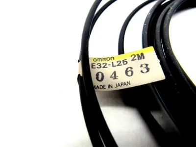 NEW OMRON E32-L25 PHOTOELECTRIC SWITCH E32L25