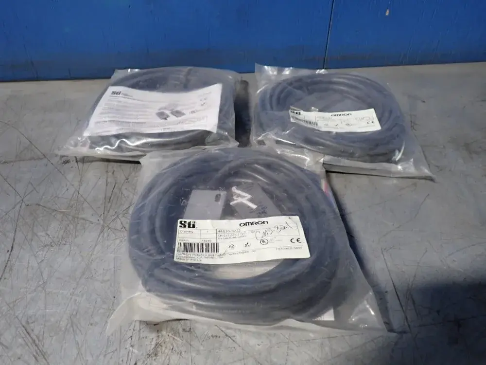 NEW OMRON CMS321SC5