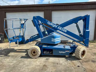 UPRIGHT AB38N Manlift