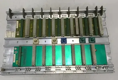 USED SIEMENS 6ES5 700-2LA12