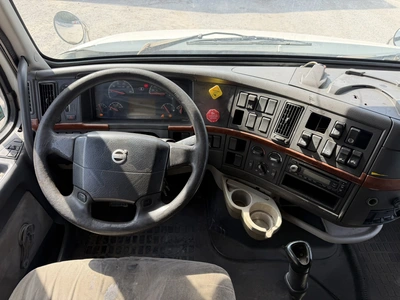 Used 2009 VOLVO VNL Conventional trucks Indiana US | Miedema Asset Management Group #1414615