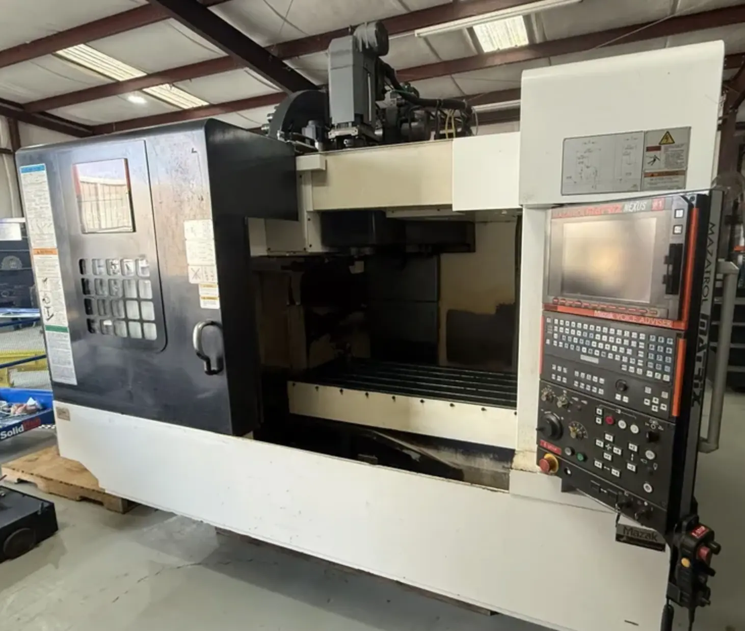 USED 2011 MAZAK VERTICAL CENTER NEXUS 510C-II