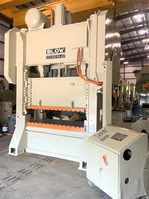 USED 1997 BLOW PRESSES BLOW SC2-300-84-42 PRESS