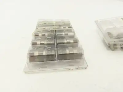 Spraying Systems H3/8U-SS5060 Veejet Stainless Spray Nozzle 3/8" NPT Lot of 12