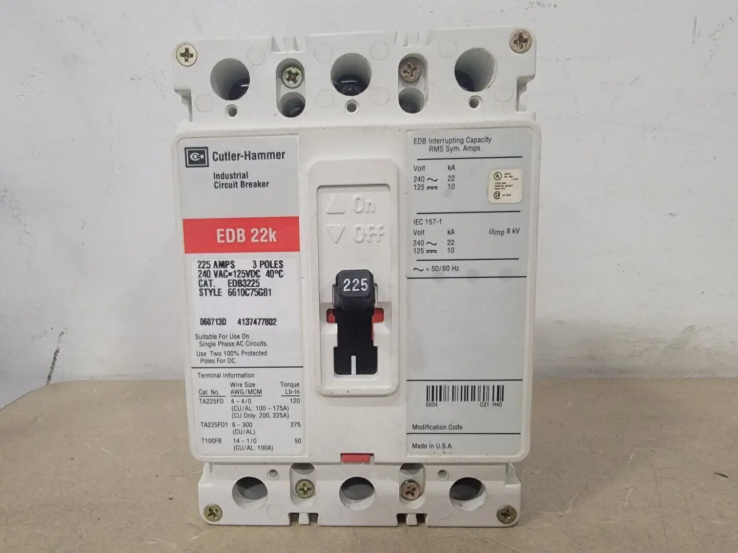 USED CUTLER-HAMMER EDB3225