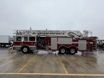 Used 2017 KME PREDATOR 109 AERIAL CAT Fire Trucks Minnesota US | Carco Truck & Equipment #1514041